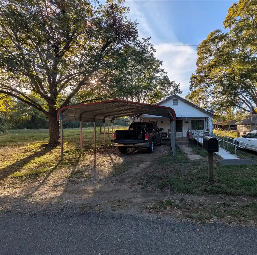 Photo 1 of Single family home for sale at 706 Bell St, Coal Hill, AR 72832 | MLS# 1366276 | Listing updated on 2026-10-27