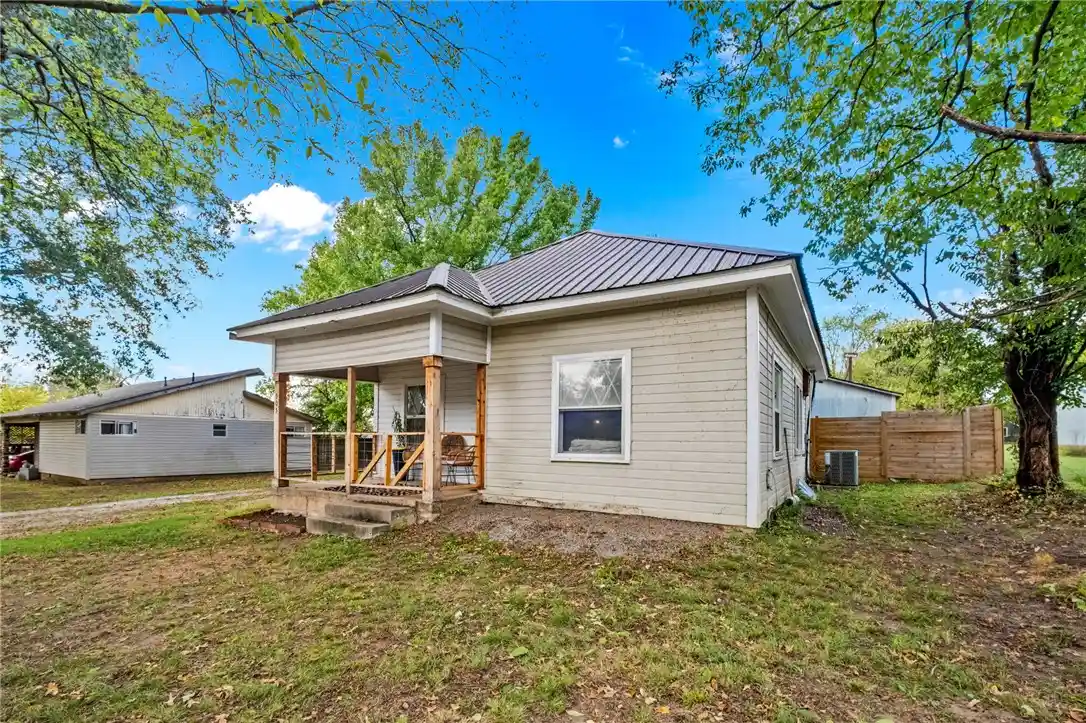Single family home for sale at 305 SW 4th Avenue, Gravette, AR 72736 | MLS# 1366316