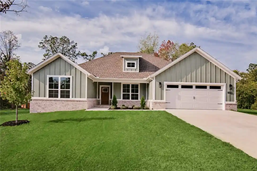 Photo 1 of Single family home for sale at 24 Briscoe Ln, Bella Vista, AR 72715 | MLS# 1366374 | Listing updated on 2026-10-28