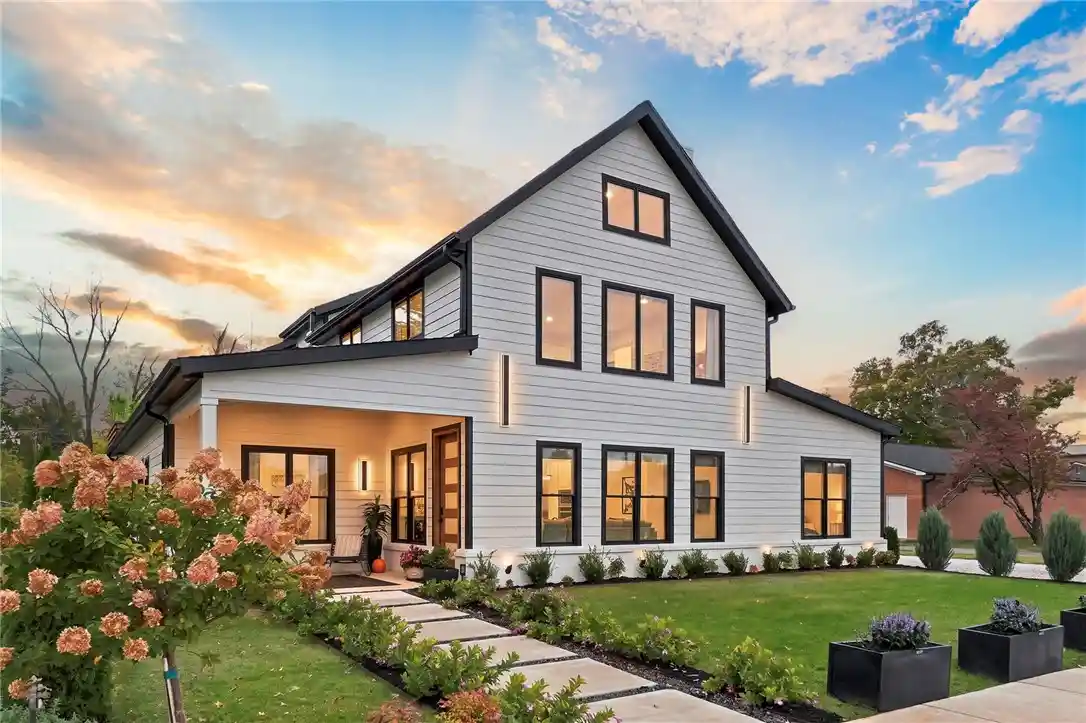 Single family home for sale at 833 NW 8th Street, Bentonville, AR 72712 | MLS# 1365698