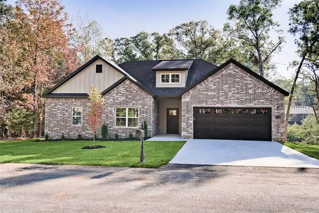 Photo 1 of Single family home for sale at 12 Kirkoswald Ln, Bella Vista, AR 72715 | MLS# 1366329 | Listing updated on 2026-10-29
