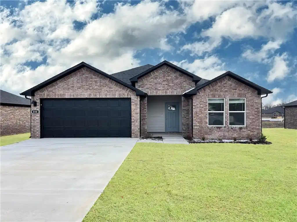 Photo 1 of Single family home for sale at 3131 Laredo Ln, Gravette, AR 72736 | MLS# 1366520 | Listing updated on 2026-10-29