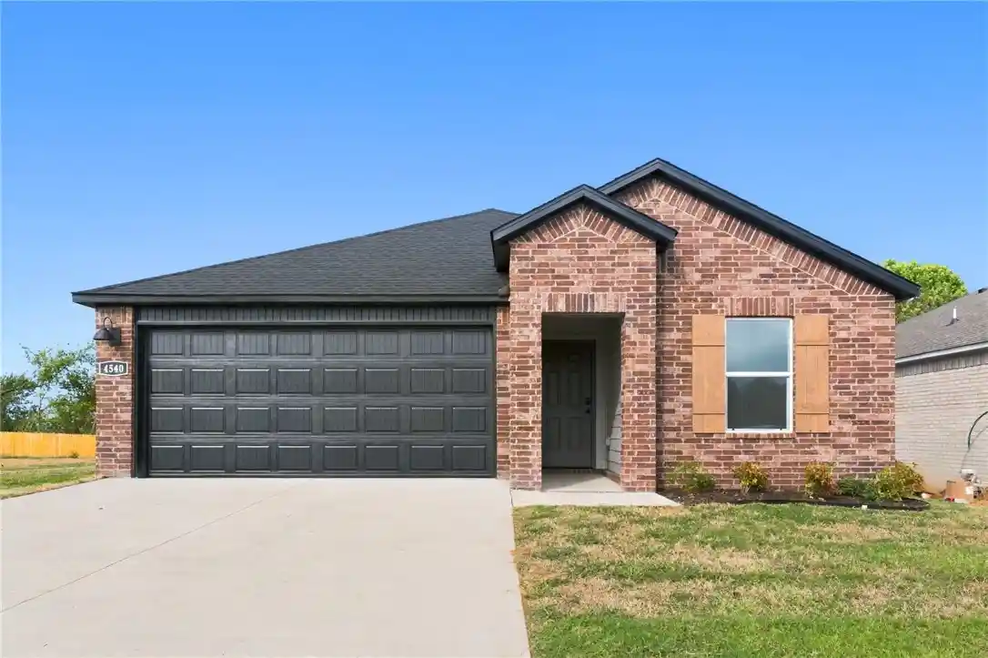 Single family home for sale at 4454 Tulip Ave, Springdale, AR 72764 | MLS# 1366570