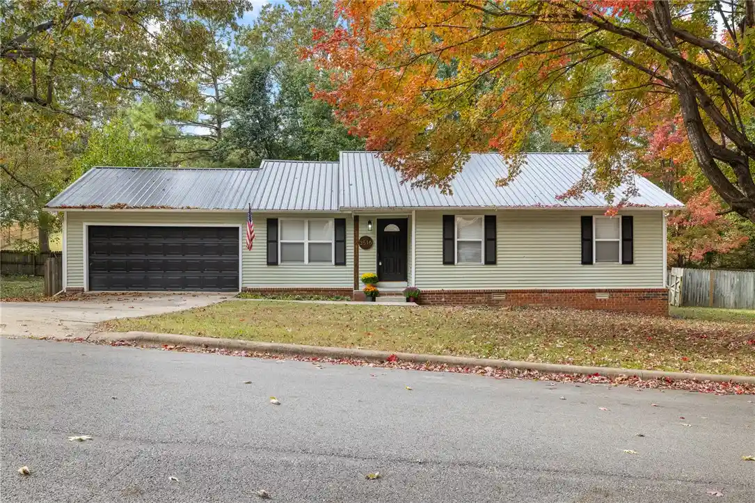 Single family home for sale at 3516 Country Cir, Harrison, AR 72601 | MLS# 1366574