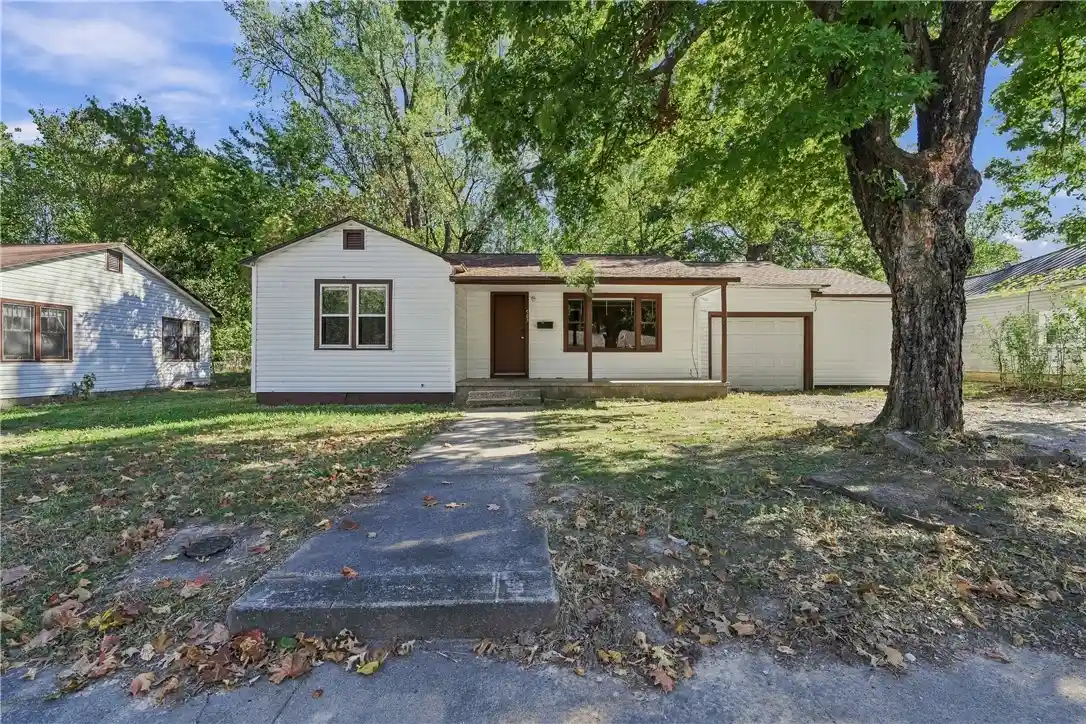 Single family home for sale at 507 Sherman St, Springdale, AR 72764 | MLS# 1366401