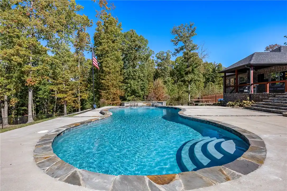 Single family home for sale at 18 Kent Dr, Bella Vista, AR 72714 | MLS# 1366588 | Listing updated on 2026-10-29