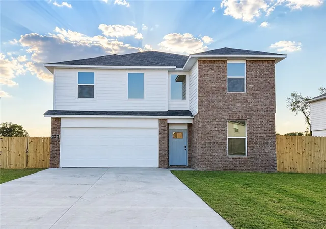 Single family home for sale at 1383 Briar Ave, Springdale, AR 72762 | MLS# 1366659