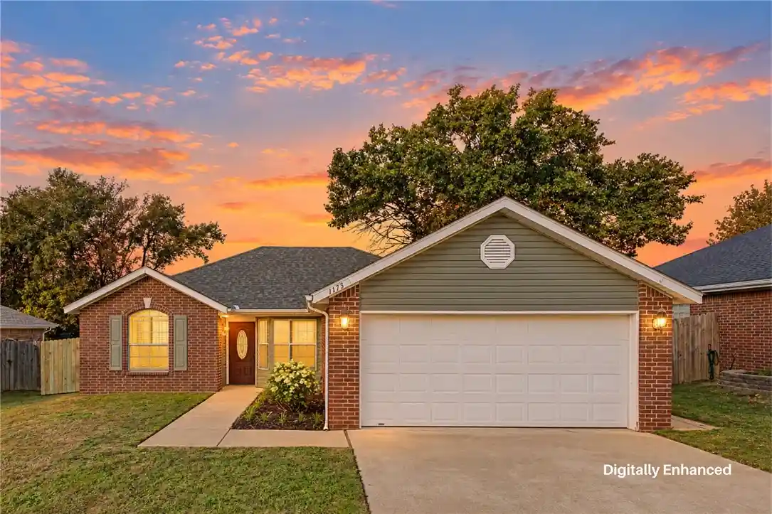 Single family home for sale at 1173 S Pepper Tree Ln, Fayetteville, AR 72704 | MLS# 1366670