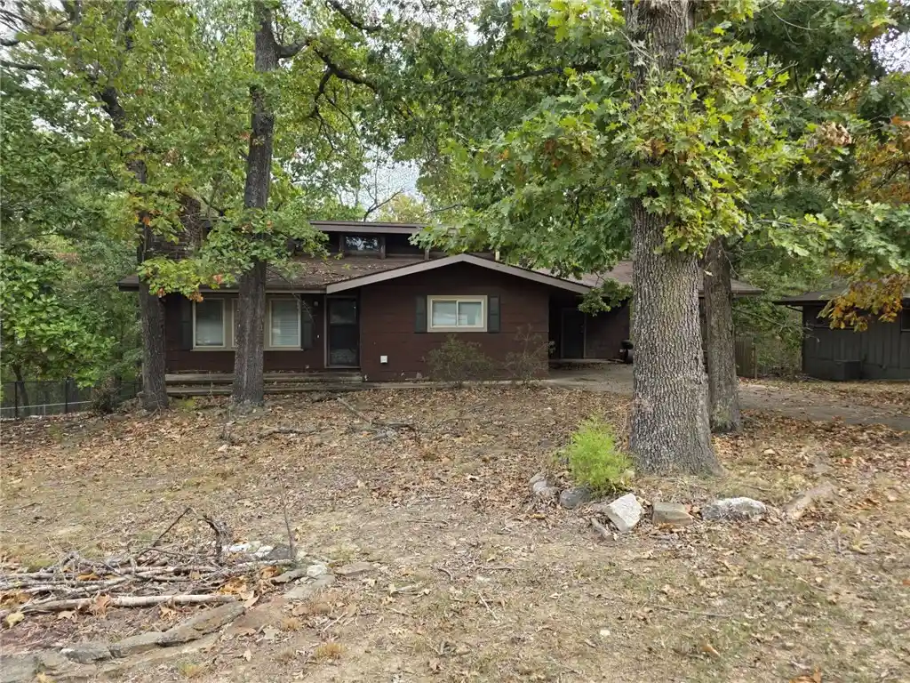 Single family home for sale at 26 Lambeth Dr, Bella Vista, AR 72714 | MLS# 1366689