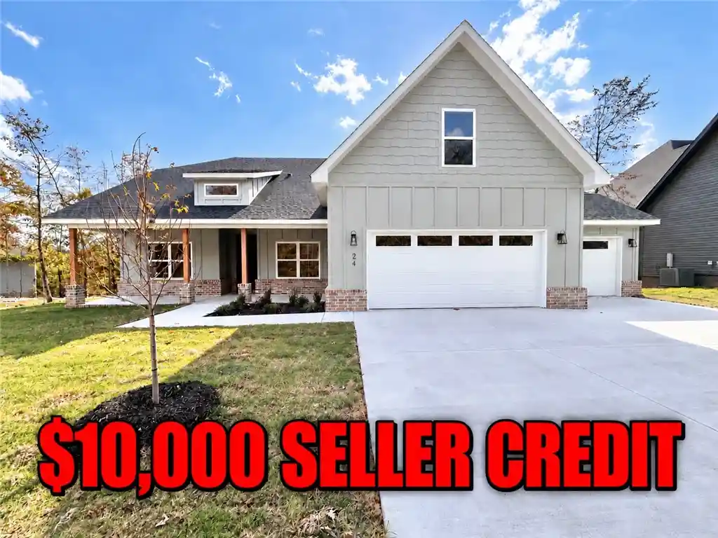 Single family home for sale at 24 Rath Dr, Bella Vista, AR 72715 | MLS# 1366228