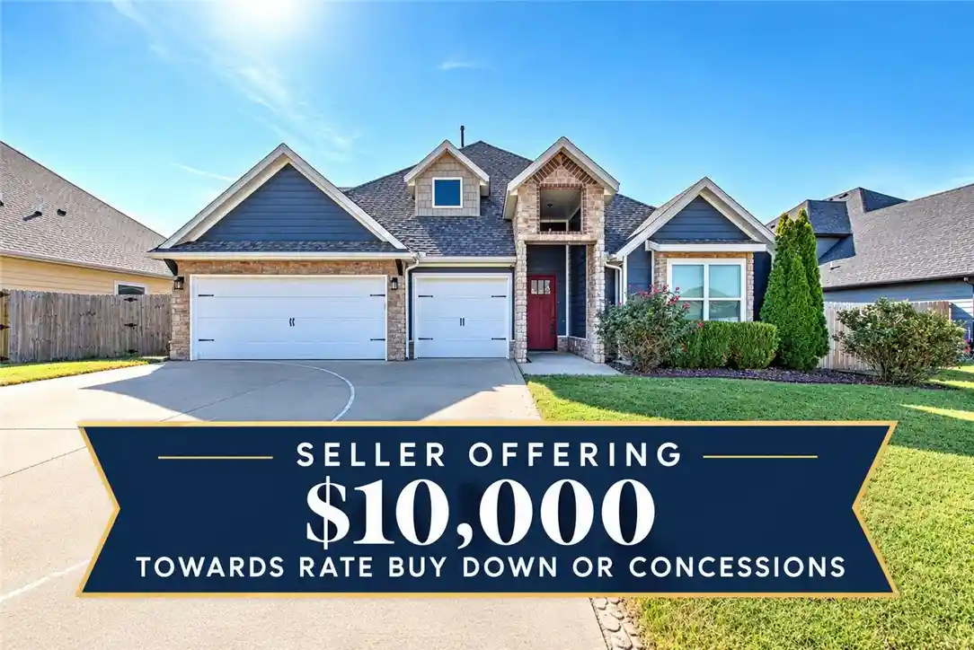 Single family home for sale at 1051 Silver Maple St, Centerton, AR 72719 | MLS# 1366721
