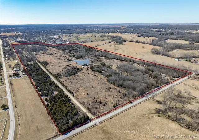 Homes for sale in Ochelata, OK | 3943 Rd, Ochelata, OK 74051 | MLS# 2405761