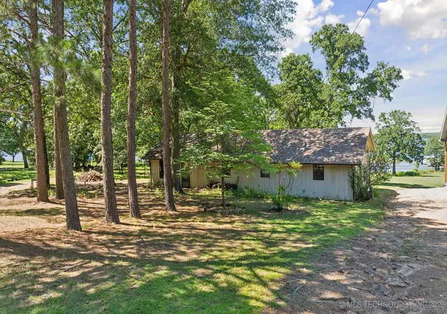Photo 2 of Sale Pending at 73136 Anchorage Rd, Wagoner, OK 74467 | MLS# 2418881 | Listing updated on 2026-08-27