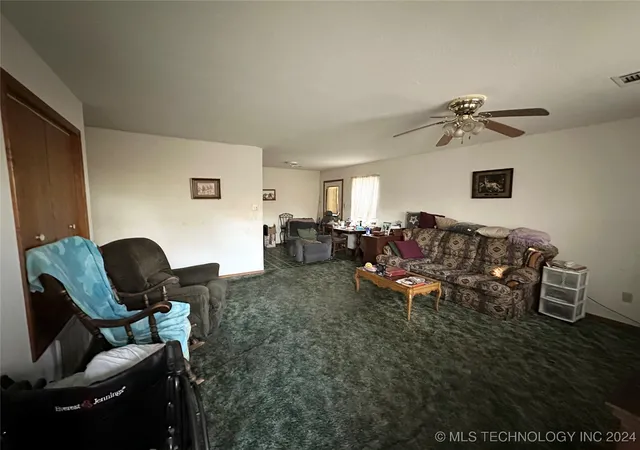 2nd image of 201 Se S Se, Ardmore, OK 73401 | MLS# 2440554