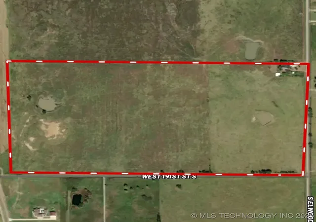 Photo 1 of Sale Pending at 18820 S Elwood Ave, Mounds, OK 74047 | MLS# 2504387 | Listing updated on 2026-07-29