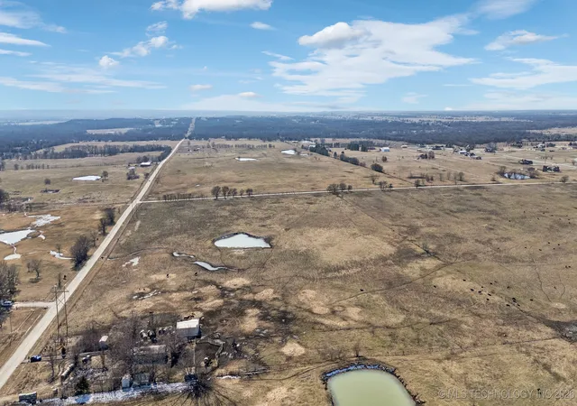 Photo 3 of Sale Pending at 18820 S Elwood Ave, Mounds, OK 74047 | MLS# 2504387 | Listing updated on 2026-07-29