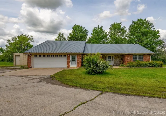 Homes for sale in Ramona, OK | 300 Keeler St, Ramona, OK 74061 | MLS# 2518806