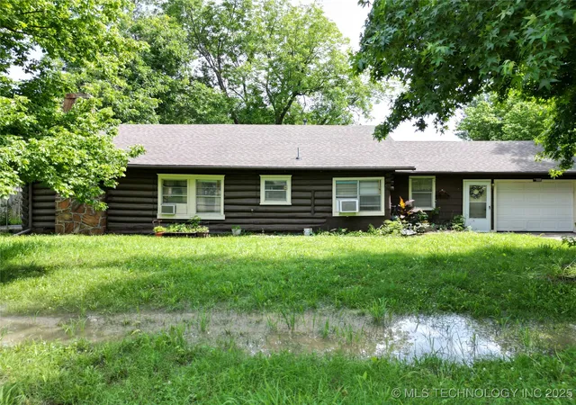 Homes for sale in Stonewall, OK | 401 S Broadway, Stonewall, OK 74871 | MLS# 2525713