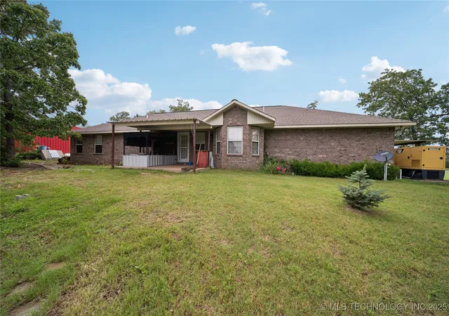 Photo 3 of Sale Pending at 242 Baileys Bnd, Mcalester, OK 74501 | MLS# 2525977 | Listing updated on 2025-09-02