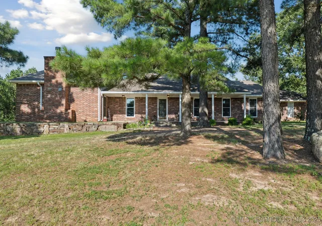 Single Family Residence at 30150 S County Rd 4430, Stigler, OK 74462 | MLS# 2527301 | | Sold on 2025-09-17