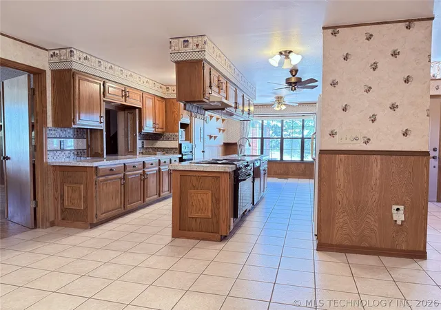 Homes for sale in Hugo, OK | 2343 E 2050, Hugo, OK 74743 | MLS# 2531259