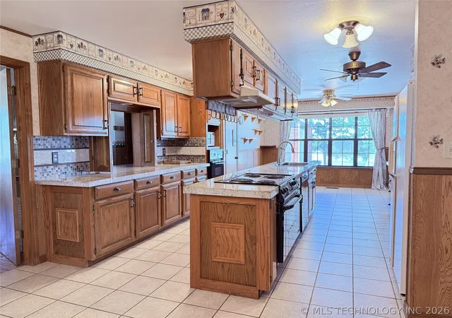 Homes for sale in Hugo, OK | 2343 E 2050, Hugo, OK 74743 | MLS# 2531259