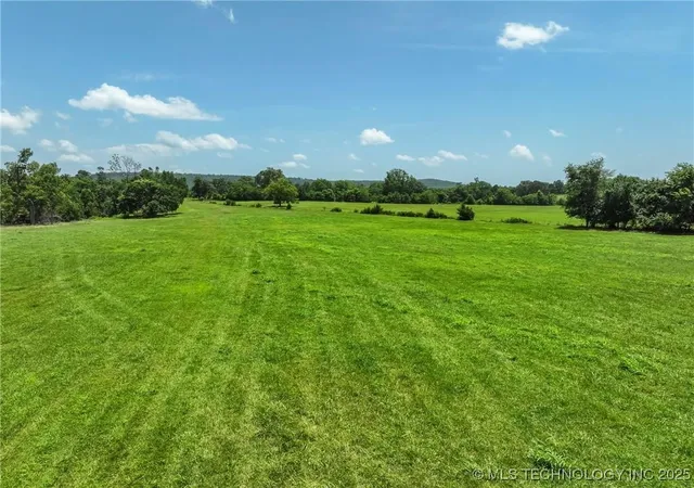 2nd image of 86010 S 4747 Rd, Stilwell, OK 74960 | MLS# 2531608