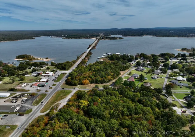 1st image of 7 E Bower Rd, Eufaula, OK 74432 | MLS# 2531118