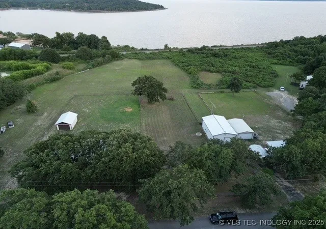 3rd image of 1 E Lakeview Dr, Checotah, OK 74426 | MLS# 2532852