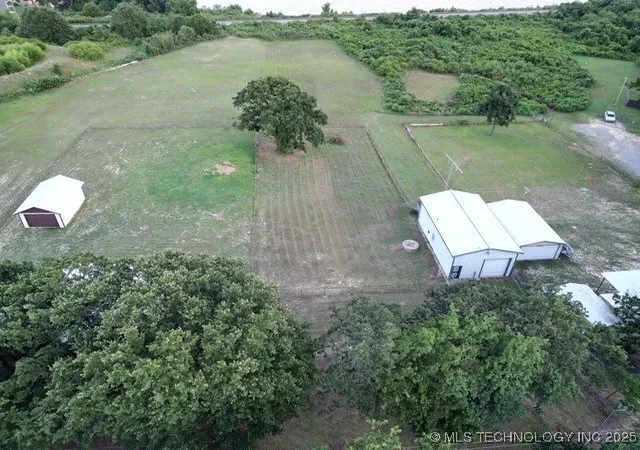 4th image of 1 E Lakeview Dr, Checotah, OK 74426 | MLS# 2532852