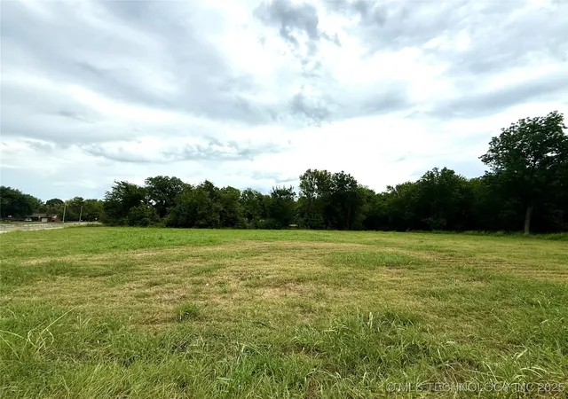 1st image of 1524 N 1st St, Mc Alester, OK 74501 | MLS# 2532933