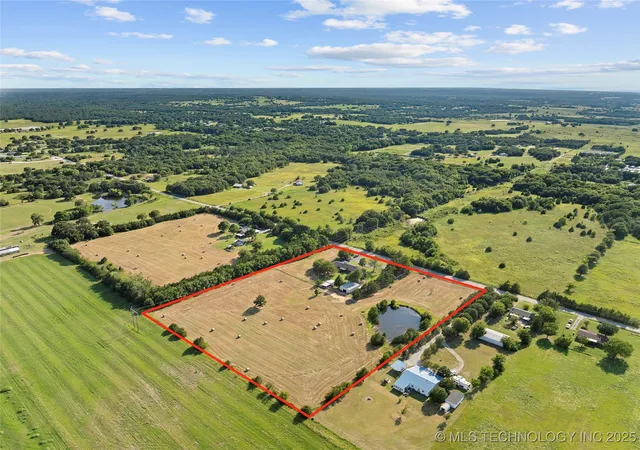 Homes for sale in Lone Grove, OK | 656 Evergreen St, Lone Grove, OK 73443 | MLS# 2535037