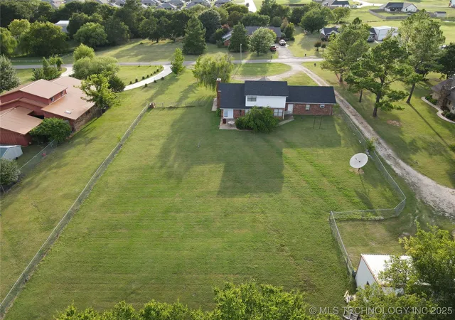 Photo 18 of Single family home for sale at 705 Shirley, Madill, OK 73446 | MLS# 2535558 | Listing updated on 2026-08-20