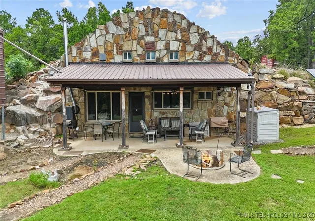 Homes for sale in Wilburton, OK | 6250 Se 1087 Ave, Wilburton, OK 74559 | MLS# 2535892