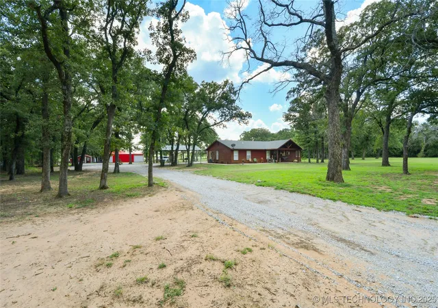 Homes for sale in Ardmore, OK | 199 Classic Rd, Ardmore, OK 73401 | MLS# 2535969