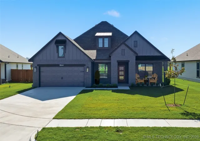 Photo 1 of Sale Pending at 9044 E 163rd Street S, Bixby, OK 74008 | MLS# 2536982 | Listing updated on 2026-08-20