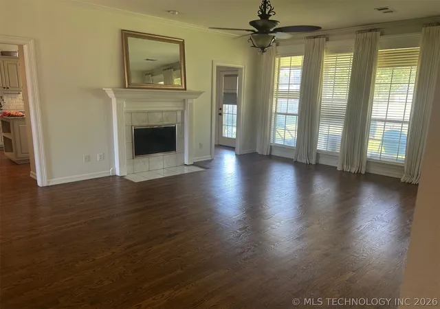 Photo 3 of Single family home for sale at 6912 E Galveston St, Broken Arrow, OK 74014 | MLS# 2537399 | Listing updated on 2026-08-27