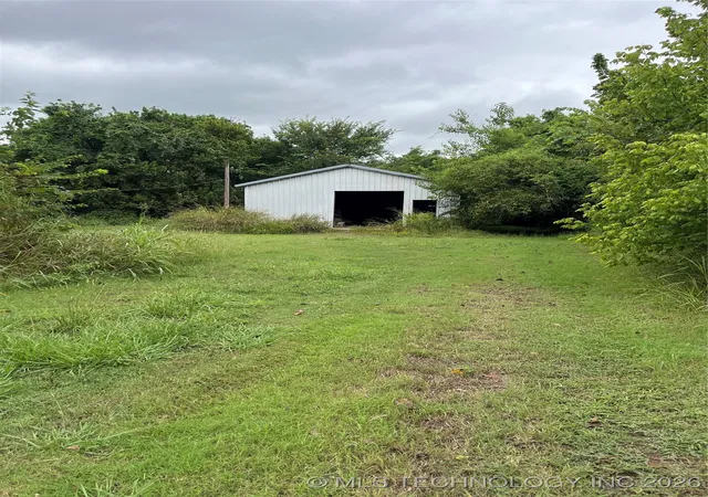 Photo 3 of Manufactured home for sale at 8588 N Cincinnati Ave, Sperry, OK 74073 | MLS# 2537470 | Listing updated on 2026-08-26