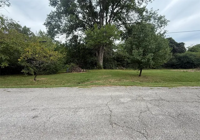 Homes for sale in Porter, OK | 342 S 6th St, Porter, OK 74454 | MLS# 2537342
