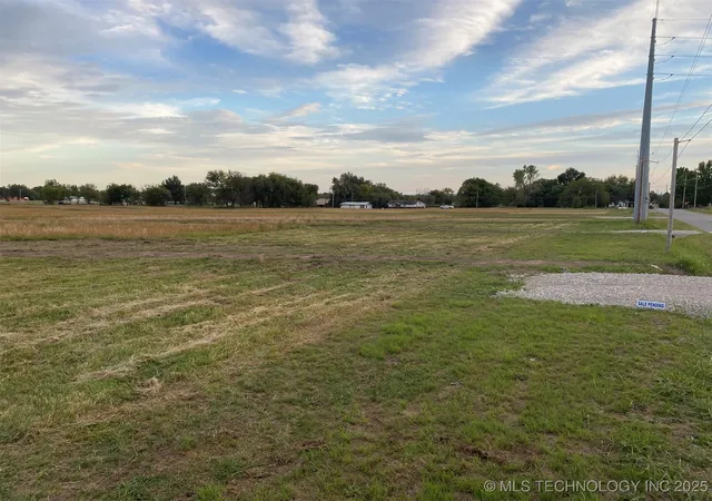 2nd image of 05 N Gaither Rd, Pryor, OK 74361 | MLS# 2538231