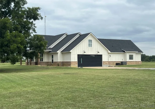 2nd image of 803 Silver Valley Rd, Durant, OK 74701 | MLS# 2538146
