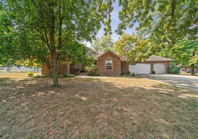 1st image of 59399 E 288 Ct, Grove, OK 74344 | MLS# 2538740