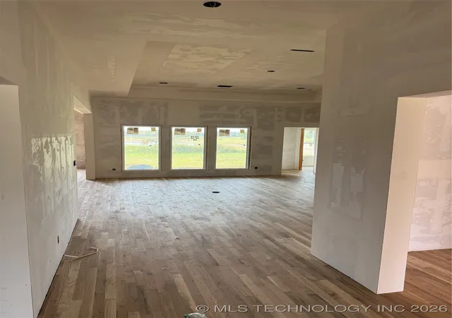 Photo 4 of Sale Pending at 5914 E 128th Street S, Bixby, OK 74008 | MLS# 2539385 | Listing updated on 2026-07-09