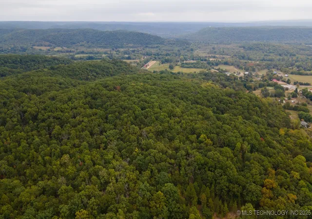 24th image of 21088 E Steely Hollow Rd, Tahlequah, OK 74464 | MLS# 2539673