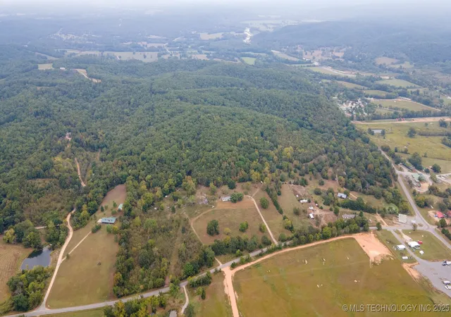 2nd image of 21088 E Steely Hollow Rd, Tahlequah, OK 74464 | MLS# 2539673