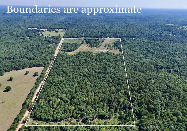 Homes for sale in Locust Grove, OK | 10761 E 590 Rd, Locust Grove, OK 74352 | MLS# 2540589