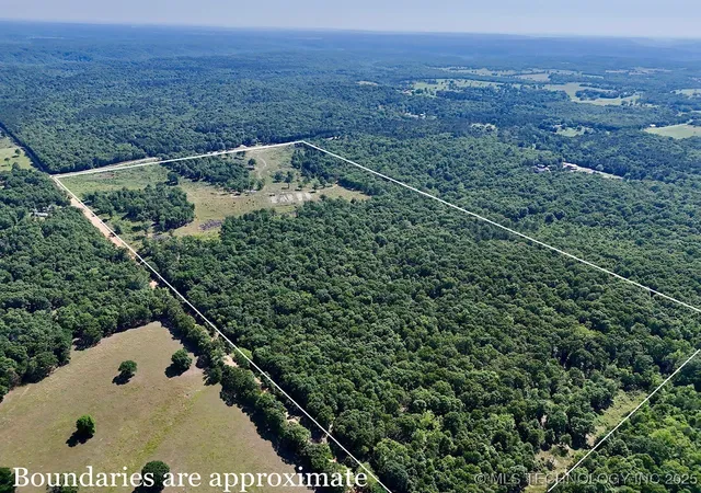 Homes for sale in Locust Grove, OK | 10761 E 590 Rd, Locust Grove, OK 74352 | MLS# 2540589