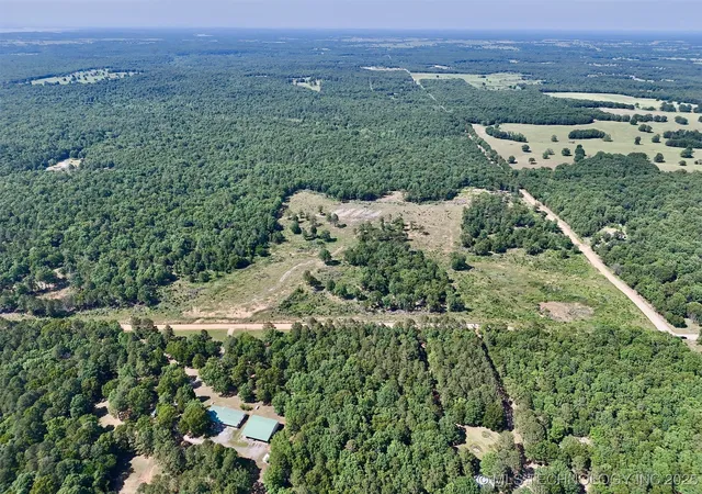 Homes for sale in Locust Grove, OK | 10761 E 590 Rd, Locust Grove, OK 74352 | MLS# 2540589