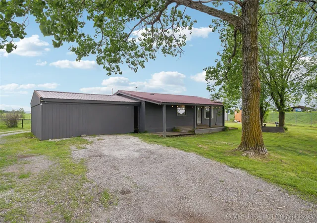 Homes for sale in Mounds, OK | 10246 Hectorville Rd, Mounds, OK 74047 | MLS# 2540794