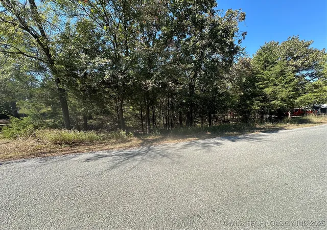 3rd image of Grove, Canadian, OK 74425 | MLS# 2541432